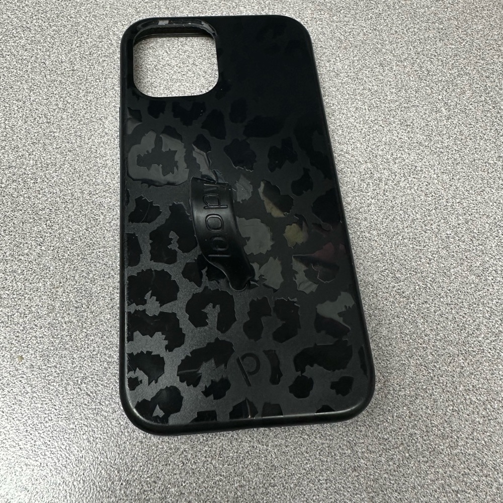 I phone 12 pro loopy case